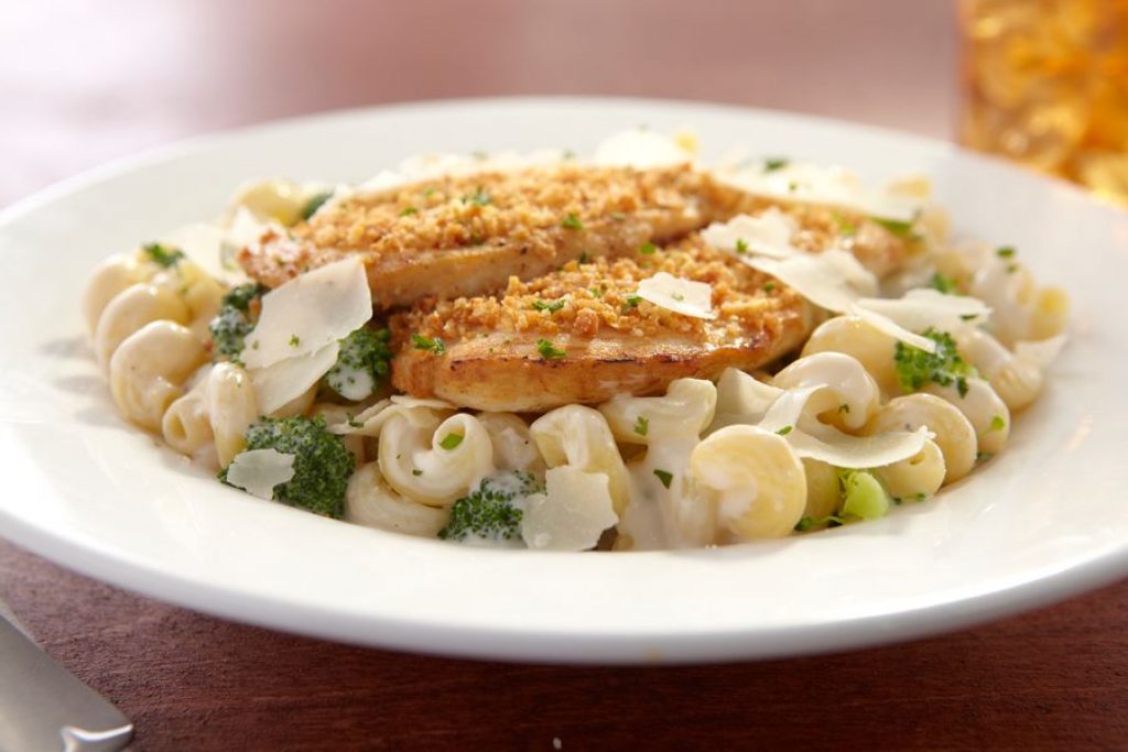 Red Lobster ParmesanCrusted Chicken Alfredo